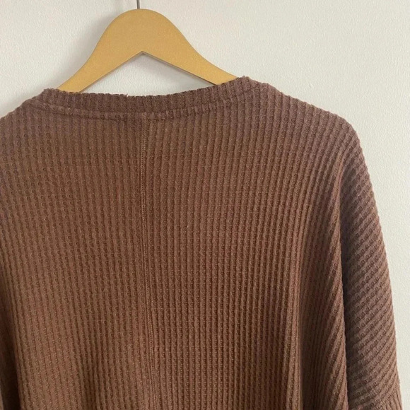 Out From Under Urban Outfitters Oversized Thermal Button Top - Picture 10 of 12